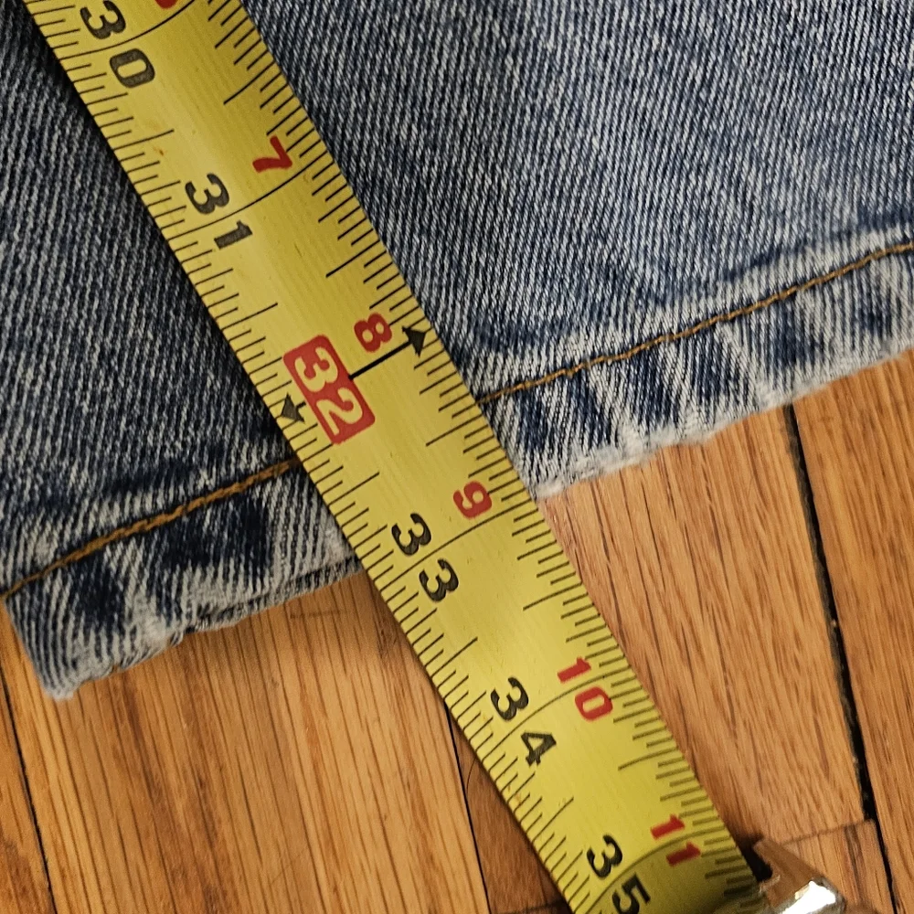 Vintage Levi’s 505 Regular Fit Straight Denim Blue Jeans Men's 33X32